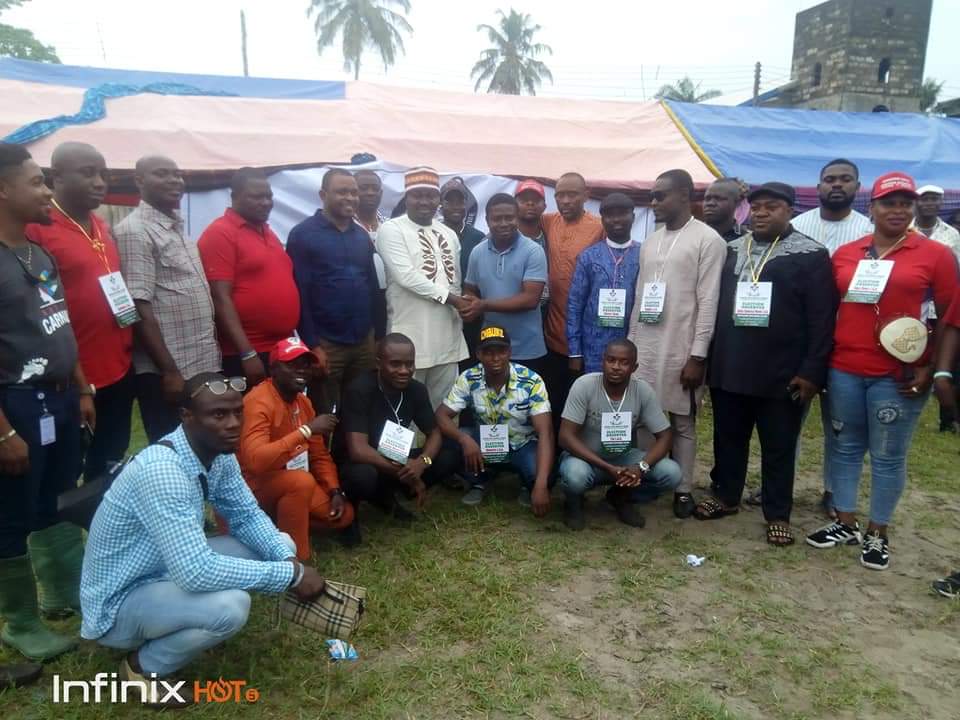 KalabariY's tweet photo. We are Kalabaris! 
We stand our ground that our youth governing body has conducted a credible election of the executives that will run the affairs of our dear Kingdom. And @GodspowerMadod4 emerged as the president.
King of the land must be chosen by his people in the land. https://t.co/XCk1BEUyGH