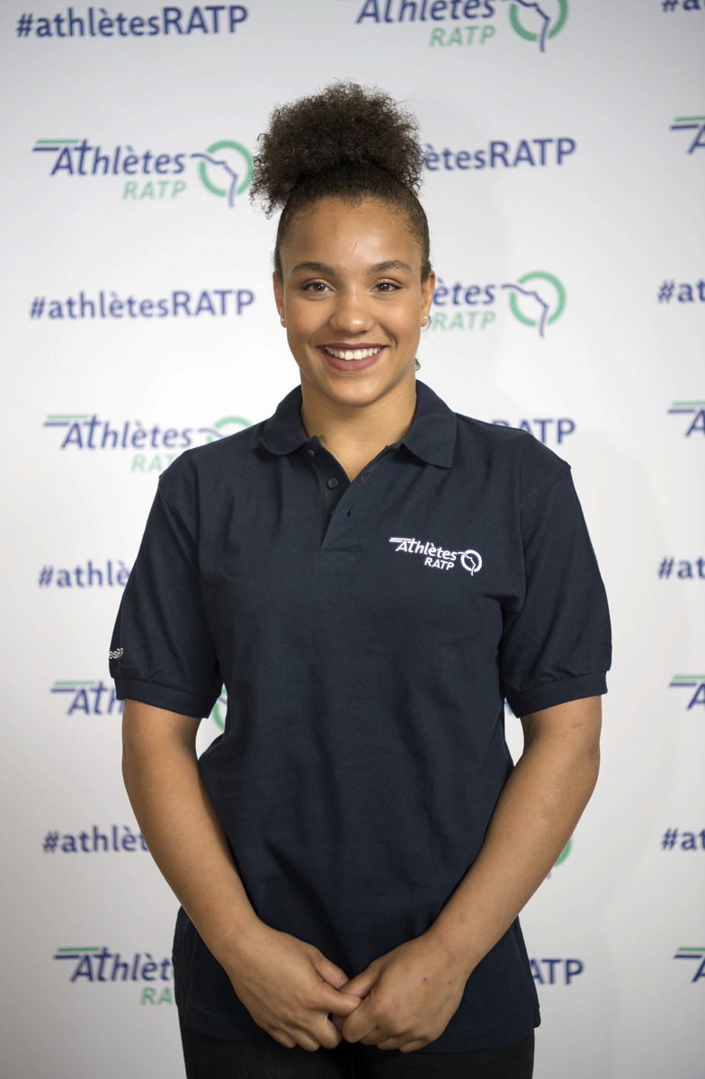 [#ProlongementSudLigne14] 
La Championne de lutte Koumba Larroque, marraine de ce 2ème tunnelier du prolongement de <a href="/Ligne14_RATP/">Ligne 14</a> Sud qui s’élancera entre Morangis et Thiais, est membre du groupe d’Athlètes de Haut Niveau de la RATP. #AthletesRATP #Generation2014