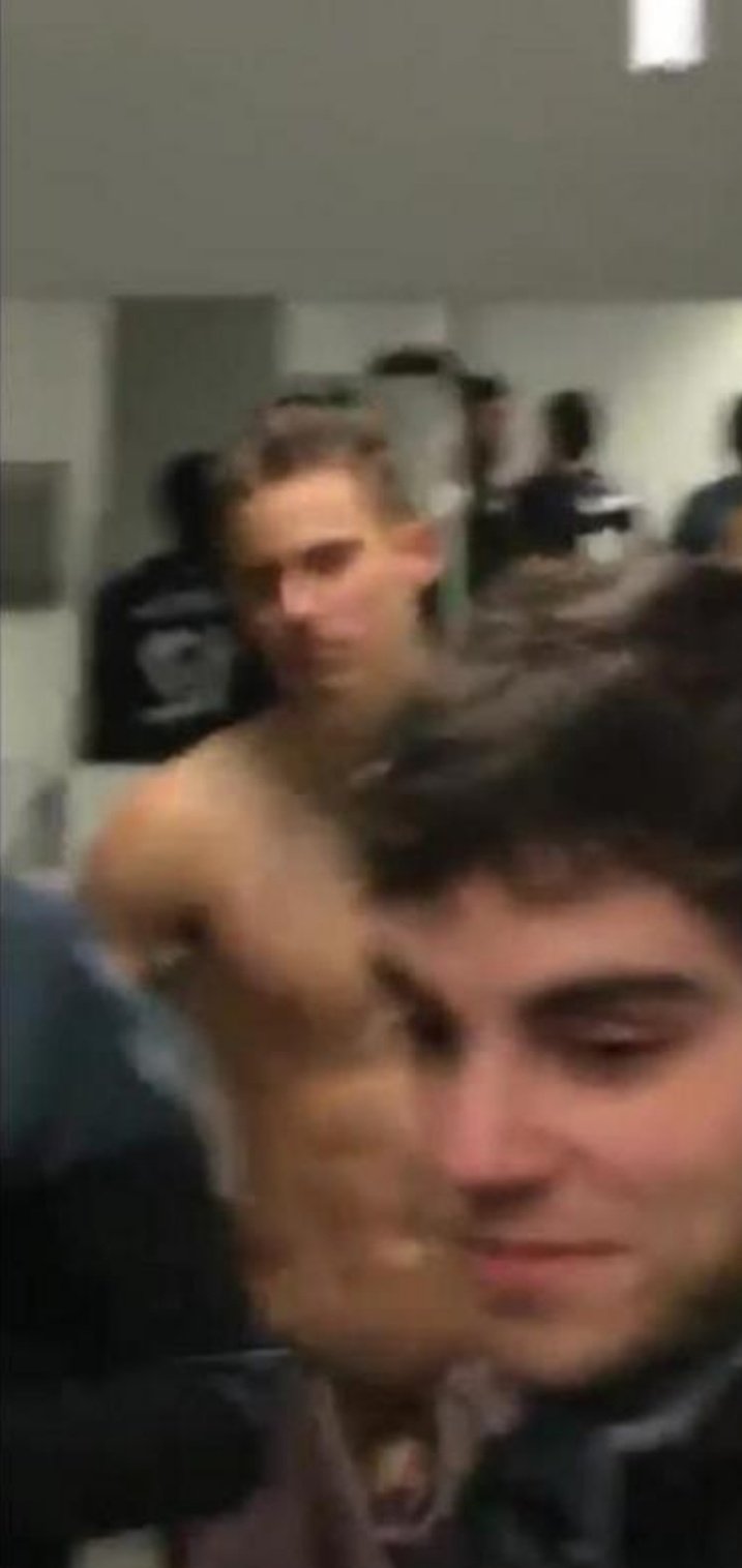 D46UR3fW4AE9BOq.jpg:large