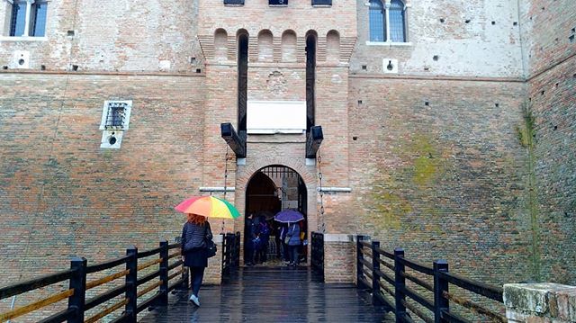 Di_Elle's tweet photo. That's a wrap. #roccadigradara https://t.co/KfdCU7kCH7