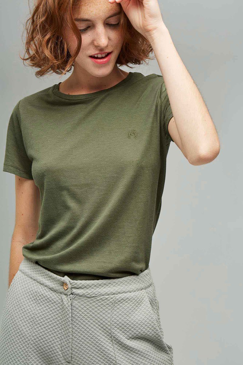 ¿Has descubierto todas nuestars novedades?
#dolorespromesas #camisestas #Novedades