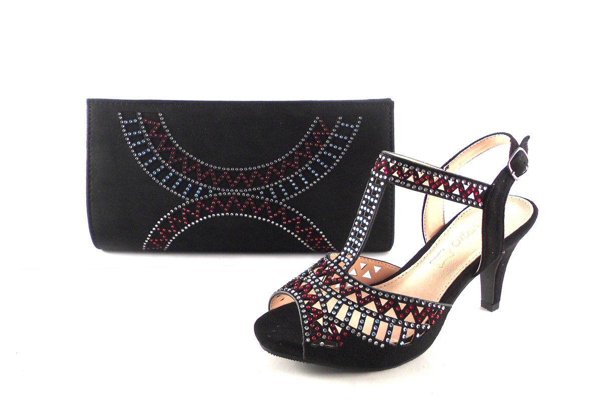 esdepiel's tweet photo. ¿Bodas, bautizos o comuniones? 🤔🤔
 Prestigio te ayuda a complementar tu look 😍😍
 👉 https://t.co/UsePnZ7PR9

#prestigio #zapatosfiesta #sandalias #sandaliasboda #bolsosfiesta #looksfiesta #esdepiel #enviosgratuitos https://t.co/Ew4Ixit0Xg