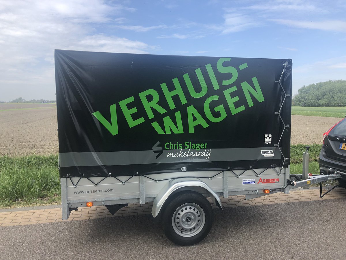chris_slager's tweet image. Hoe leuk en makkelijk is dit! De Chris Slager Makelaardij Verhuiswagen. Onze opdrachtgevers kunnen hier, vanaf vandaag, gratis gebruik van maken. #mooivak #mooiewagen @bertkoster5 @HogelandNieuws #Bedum #Winsum #Loppersum #TenBoer #Midelstum @_multipromo aanhangertotaal.nl