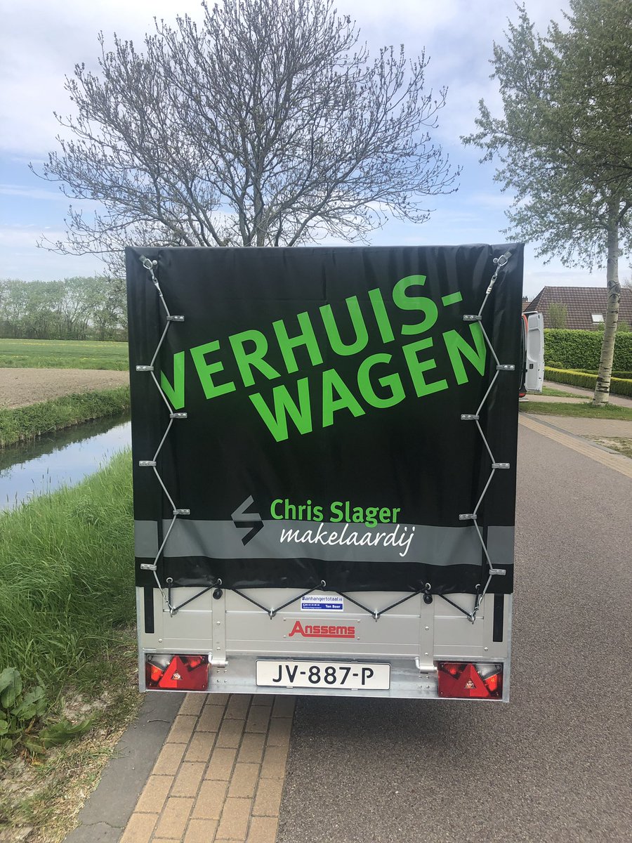 chris_slager's tweet image. Hoe leuk en makkelijk is dit! De Chris Slager Makelaardij Verhuiswagen. Onze opdrachtgevers kunnen hier, vanaf vandaag, gratis gebruik van maken. #mooivak #mooiewagen @bertkoster5 @HogelandNieuws #Bedum #Winsum #Loppersum #TenBoer #Midelstum @_multipromo aanhangertotaal.nl