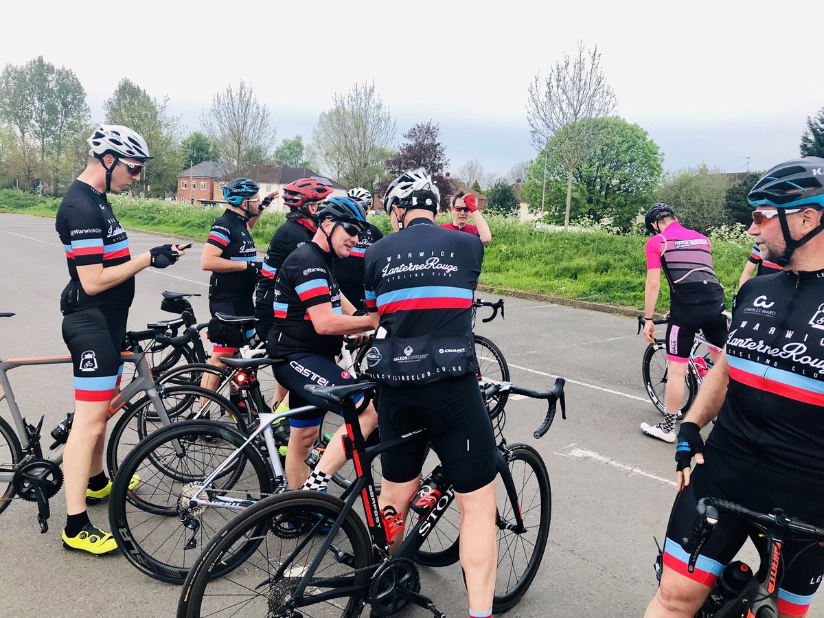 WLR_CC's tweet photo. WLRCC Club Bash last night and the KOM went straight away!!!!.... Looks like winter training paid off for a few. Great to see so many out and a few newbies to the bash giving it a go👌🏼💪🏼💪🏼 #wlrcc #wlrccbash #clubride #warwickcycling https://t.co/H9wCR7VZtz