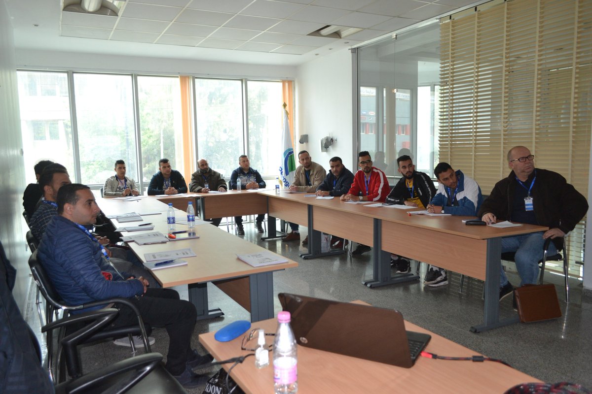 Petrogel's tweet photo. "Training is the essence of knowing everything".

Petrogel continues on the path of training, with Oïl &amp; Gas Center, a new team of installers of LPG / c kits on vehicle begins the theoretical part of the training center based on Algiers.

With you, with all our energy. https://t.co/vMugHFiLVS