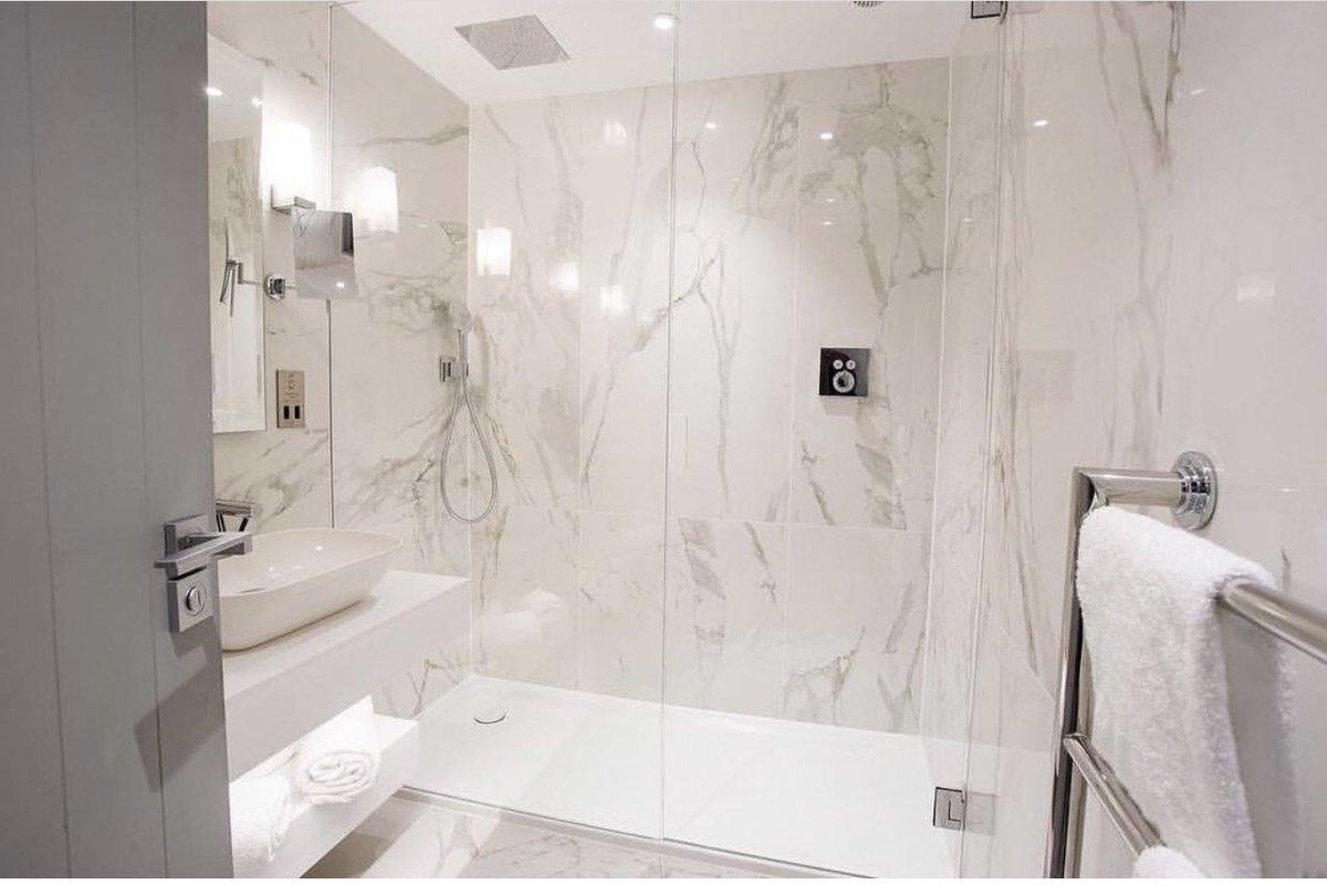 Origins_Living's tweet image. I’m very excited to show you photos of a newly refurbished bathroom featuring our S Cube bathroom accessories &amp;amp; magnifying mirror at one of the most iconic listed buildings in Edinburgh, The Scotsman Hotel. It was a delight as always working @Scope_Bathrooms