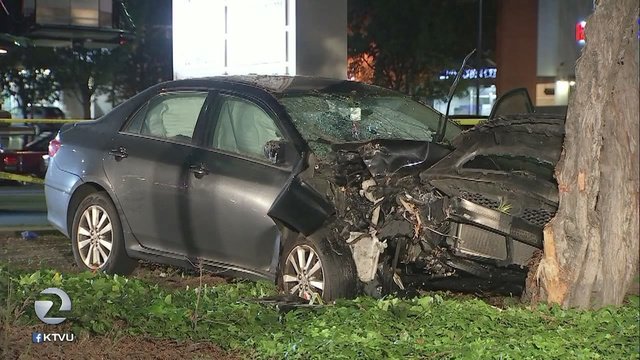 Driver rams car deliberately into pedestrians in Sunnyvale - media hiding driver info