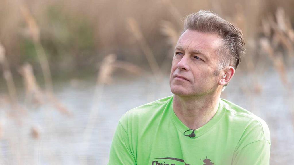 FarmersGuardian's tweet photo. Petition calls for Chris Packham to be sacked as BBC presenter

35,000 and counting...

https://t.co/aRBrNuGnAY https://t.co/wVjRhdCapN
