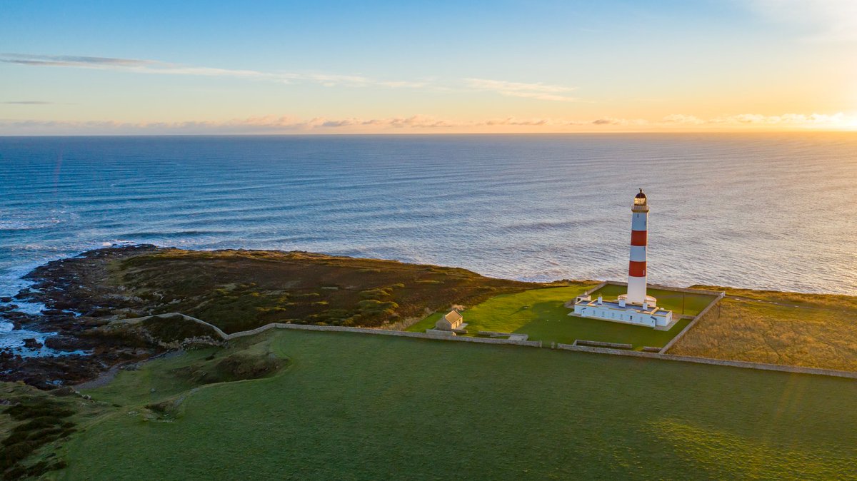ROAVR_UAS's tweet photo. Just LOOK at this beauty.. Tarbert Ness Lighthouse looking stunning in the early morning January light.

Captured by ROAVR man Paul  whilst out on a shoot.  Thanks to Tain Range control for de-conflicting us with the Typhoons from RAF Lossiemouth.
#Lossiemouth #ROAVR #TarbertNess https://t.co/N5riNSvb0G