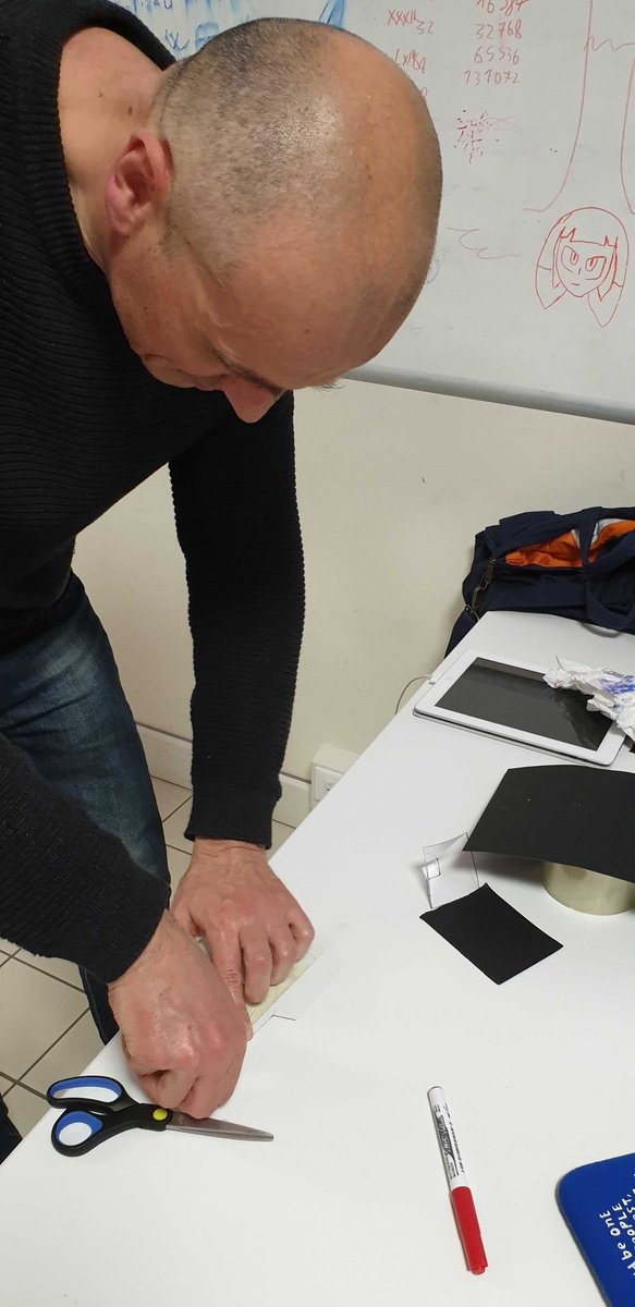 coderdojopd's tweet image. la magia della luce 😀 😀 😀 per piccoli e ... grandi !!
presso #TALENTLAB con #CoderdojoPD