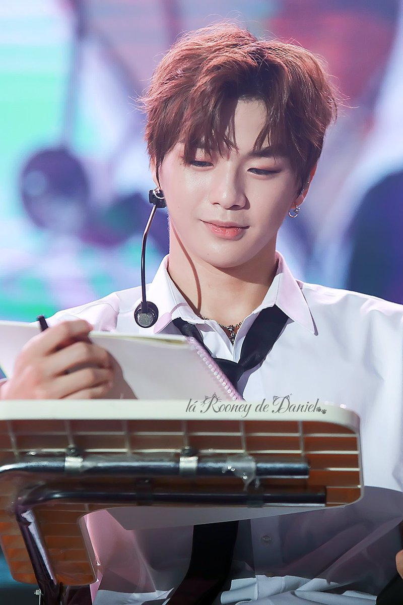 kangnunney's tweet photo. 언제나 녤 옆에
#OurChoiceDaniel
#강다니엘 
#KangDaniel https://t.co/3yFZ8eyTXv