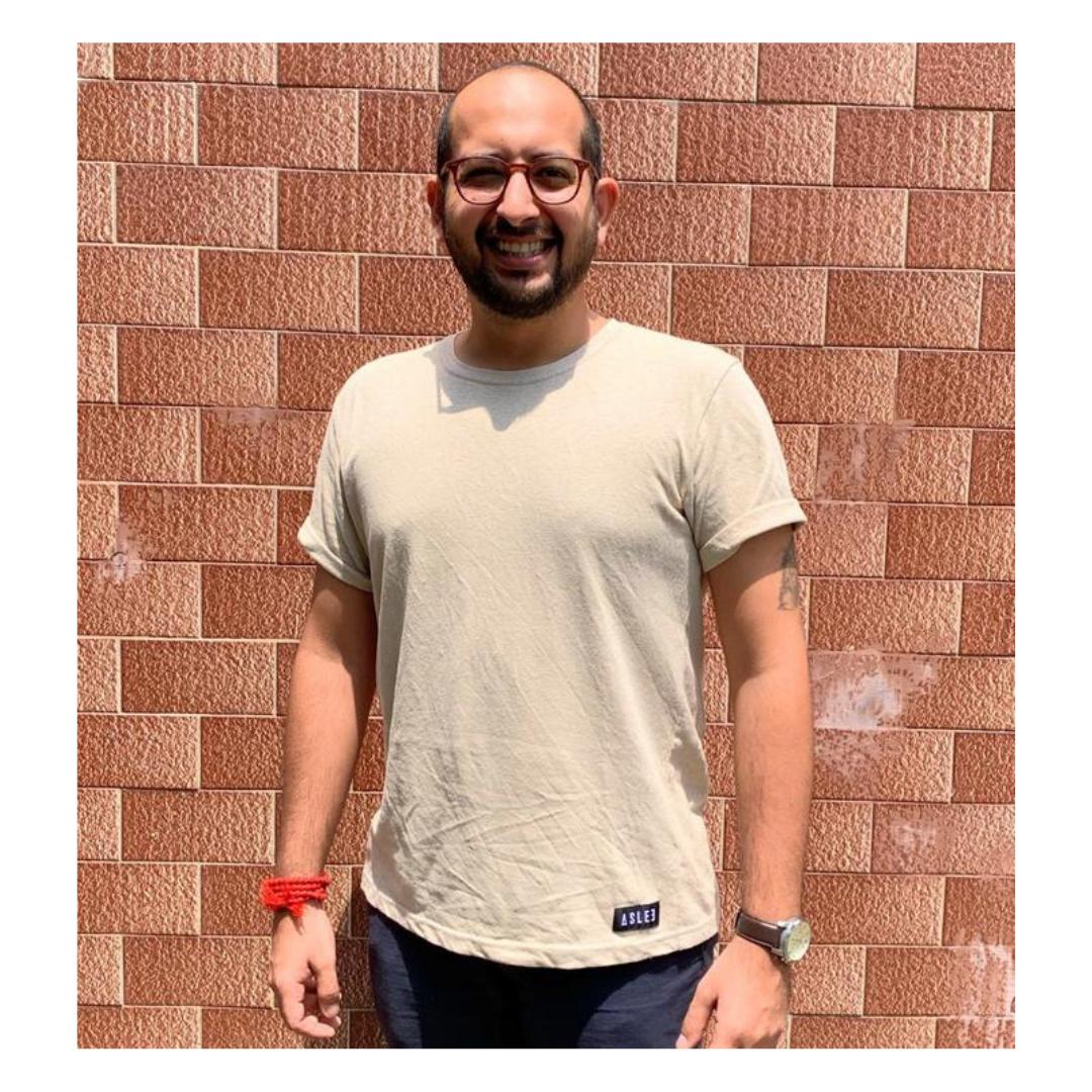 Aslee_In's tweet photo. Check out homeboy @Handle_This looking so fly in his #Aslee Hemp t-shirt this summer afternoon.
The sun can't even handle him right now!
.
.
.
.
.
.
#sustainablefashion #ecofriendly #Hemp #Summer https://t.co/EaWk6Fnd4W