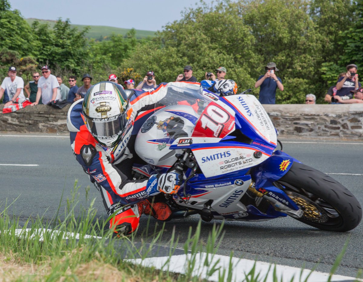 DavidSkillicorn's tweet photo. 30 days to go #iomtt2019 @peterhickman60 #roadracing #visitisleofman #iomtt #LoveTT #iomstory #isleofman https://t.co/kcPRODnRBB