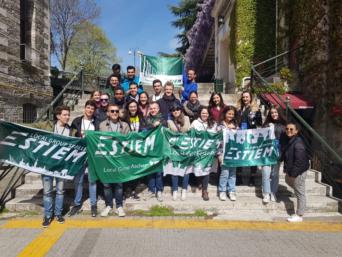 NancyFlorianJ's tweet photo. Yesterday, the #estiem event started, I assisted to à @simondiyorkii présentation about @reflectstudioco and and other one from @Muammer94 about his Web site  @mekteppcom , I hope the other days will be as interessting #Ingeneer #LGAuvergne @LG_Bogazici #SIGMA https://t.co/5YPL6Q1Ipa