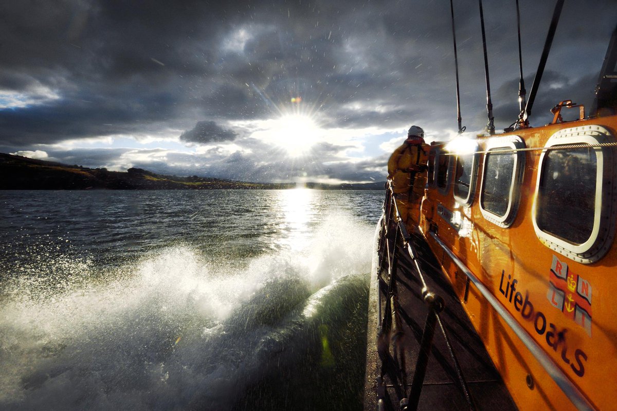 This Sunday will be a moving day as we say goodbye to our last operational Tyne class lifeboat, the Annie Blaker, pictured here by <a href="/NigelMillard/">Nigel Millard</a>. In this #thread we're going to look back at the dauntless lifeboat that has served us so well. It's time to say goodbye to the Tyne.
