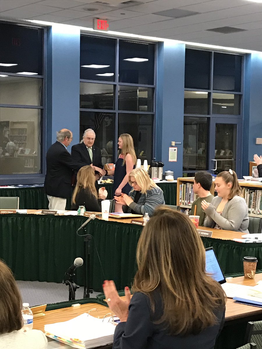 Congratulations Carly L on being recognized at the BOE meeting last night for her Michael’s Award for Unified Sports @DrChrisLongo @SMS_SURGE
