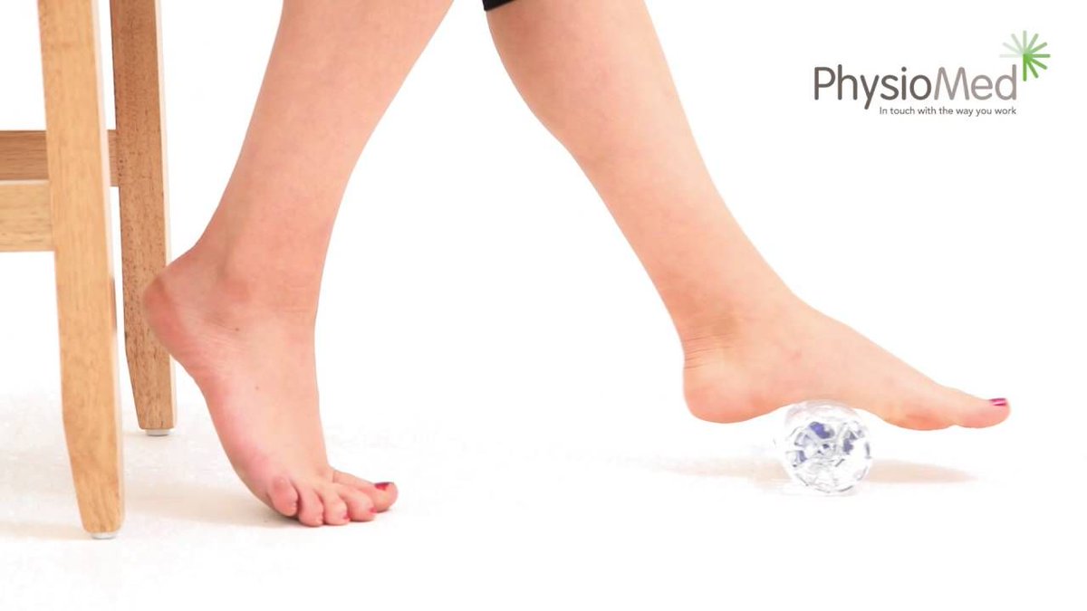 Physio_Med's tweet photo. Suffering with foot pain?
Watch our foot pain exercise guide: https://t.co/va1B2ZkuAQ Designed to reduce pain, improve range of movement, and to recover from injury quickly and safely.
#WellnessWednesday #FootPain #FootInjury #FootPhysio #Physio #Physiotherapy #Leeds #LeedsPhysio https://t.co/q05lun4KBg