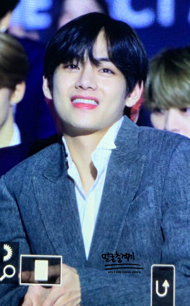 VShock1230's tweet photo. 190424 더팩트 프리뷰

예뻐 듀겠다 ㅜㅜㅜㅜㅜㅜ
#BBMAsTopSocial  BTS  

#BTS #BTSV #KimTaehyung #Taehyung #방탄소년단 #방탄소년단뷔  #태형 #김태형 #태태  #防弾少年団 #金泰亨 #テテ @BTS_twt https://t.co/6aByarhRAh