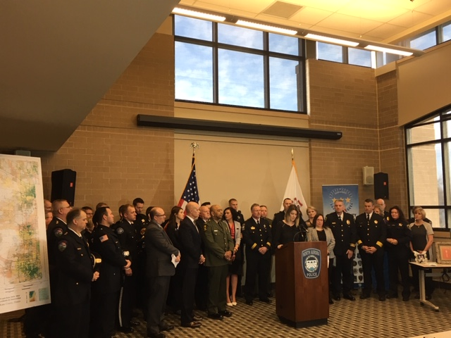 AAAChicago's tweet photo. On April 26, as part of Distracted Driving Awareness month, AAA, @ILPoliceChiefs, @IDOT_Illinois, @ILStatePolice, the @KaneCoSheriff + many others will run a high visibility enforcement campaign to educate drivers on distracted driving and enforce the laws. #IDDAW https://t.co/9C4kV8PSqW