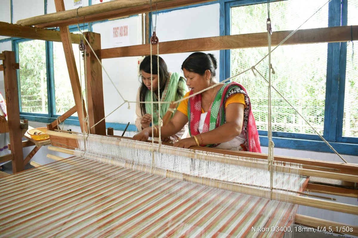 TextileSSC's tweet photo. TOT program plays an important role in the flagship #PMKVY program. Engages participants in a comprehensive, multi-day distributive learning process that builds knowledge and skills required for effective training. Today @TextileSSC commenced a TOT program at @Chanucreations . https://t.co/6Tzmz5wSP0