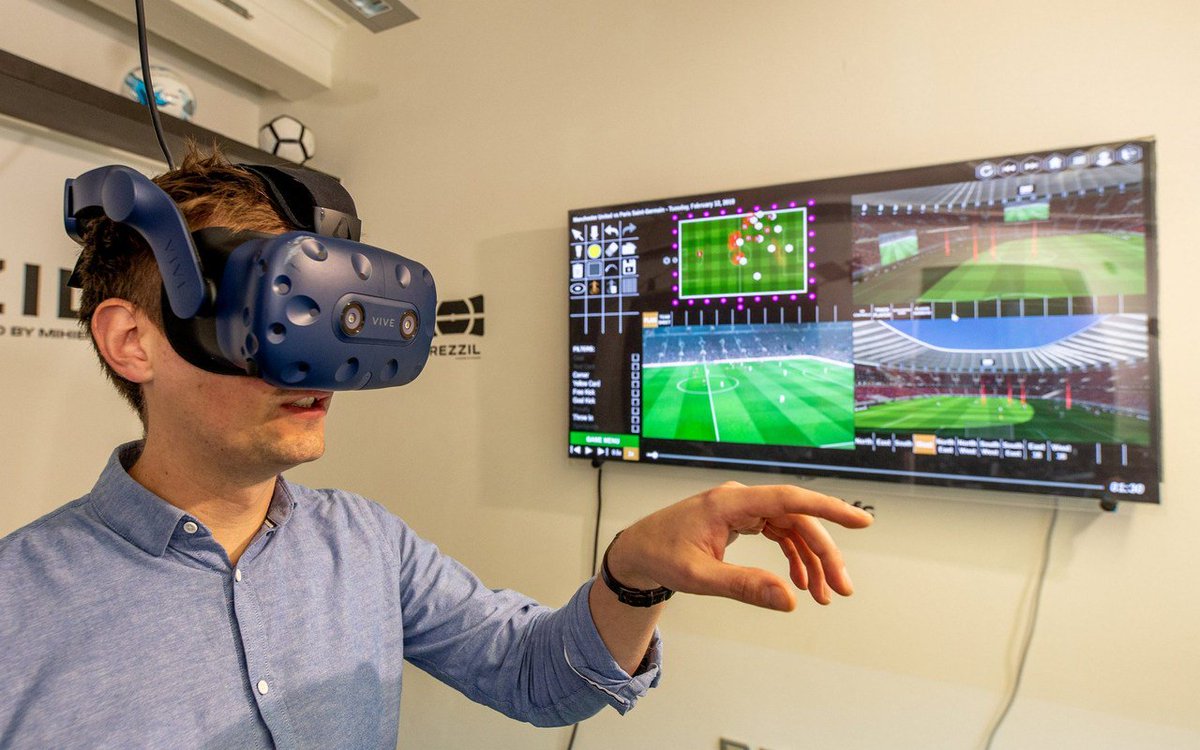 The other day I went to Manchester to experience what it's like to play in a Champions League match - holy hell it's fast - by using <a href="/Rezzil_/">Isreal</a> virtual reality tech. It's the coolest thing in the entire world. Coaches and footballers really use this

telegraph.co.uk/football/2019/…