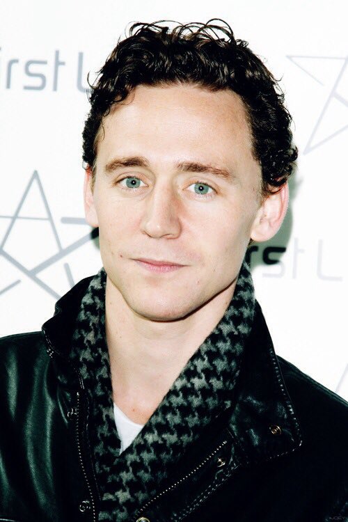binestom's tweet photo. @Aquarius7481 Ooooh yes.
#RavenTom 🖤🖤🖤 https://t.co/6BmpzeDypT