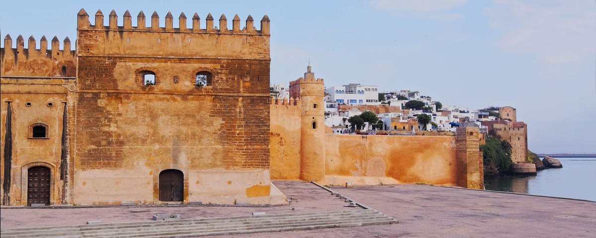 HistoryMorocco's tweet photo. The Kasbah of Udayas in Rabat, Morocco was built in the 12th century during the reign of Almohad caliphate . After Almohad had captured Rabat, they destroyed the Kasbah of Almoravid dynasty in the town. They began to rebuild it. They added a palace and mosque to it. https://t.co/ESWoAX0zfA