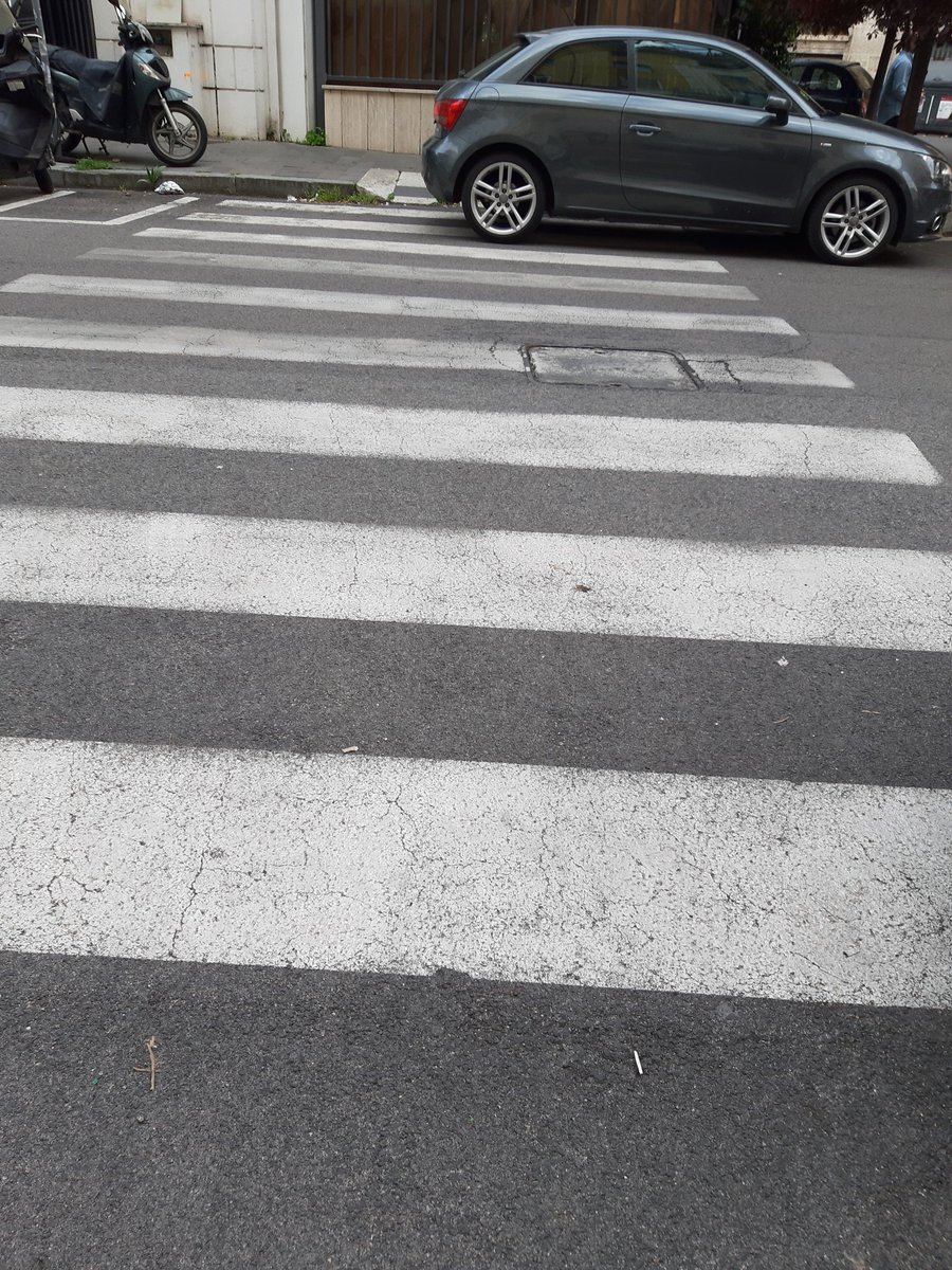 Alzatore di tergicristalli tweet media