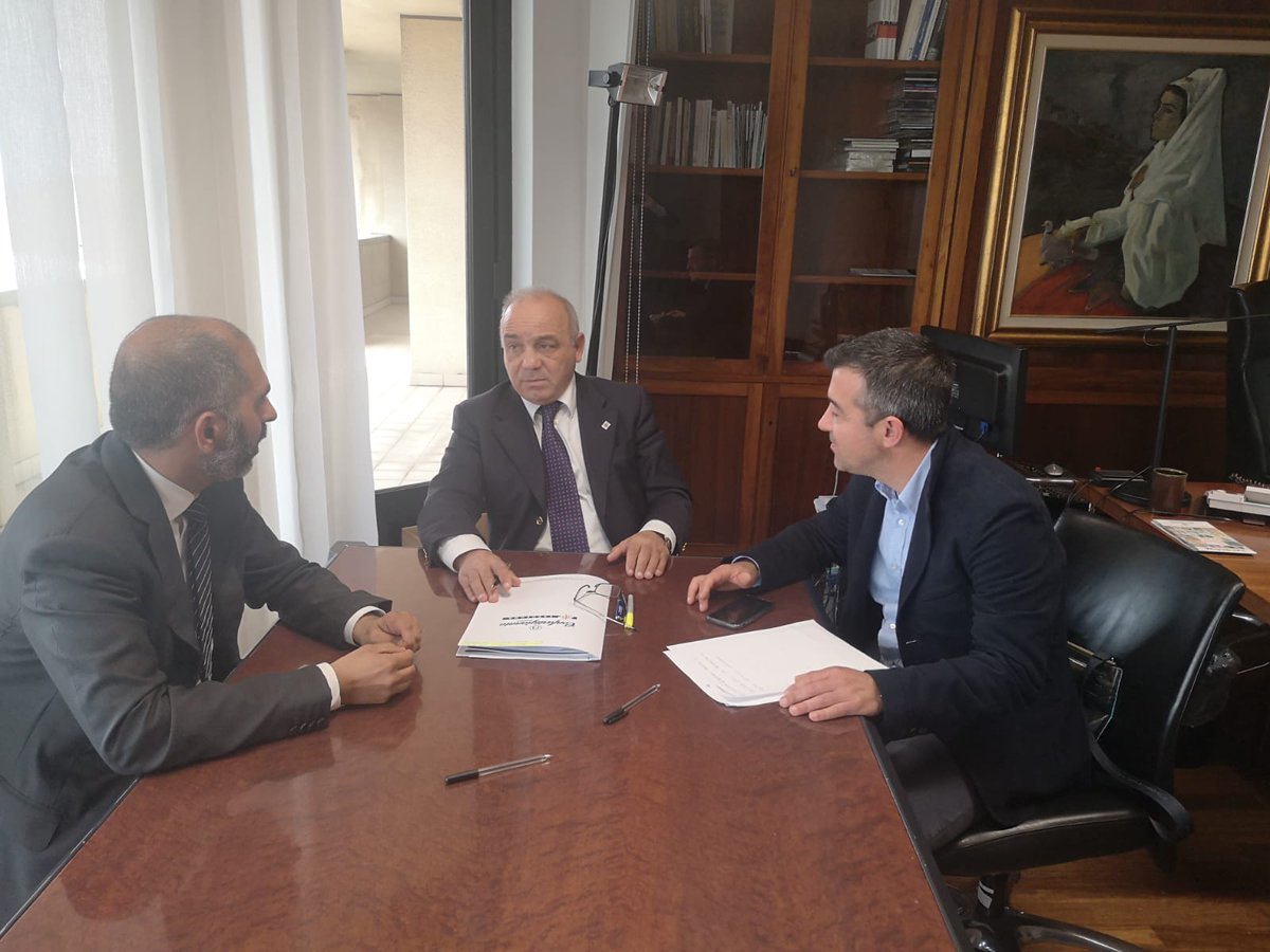 Presidente e Segretario #Confartigianato #Sardegna, Antonio #Matzutzi e <a href="/stefanomameli/">Stefano Mameli</a>, incontrato a Cagliari Assessore Regionale #Artigianato, #Commercio e #Turismo #GianniChessa. Argomenti trattati Legge Quadro #Artigianato,credito e incentivi imprese artigiane,lotta abusivismo