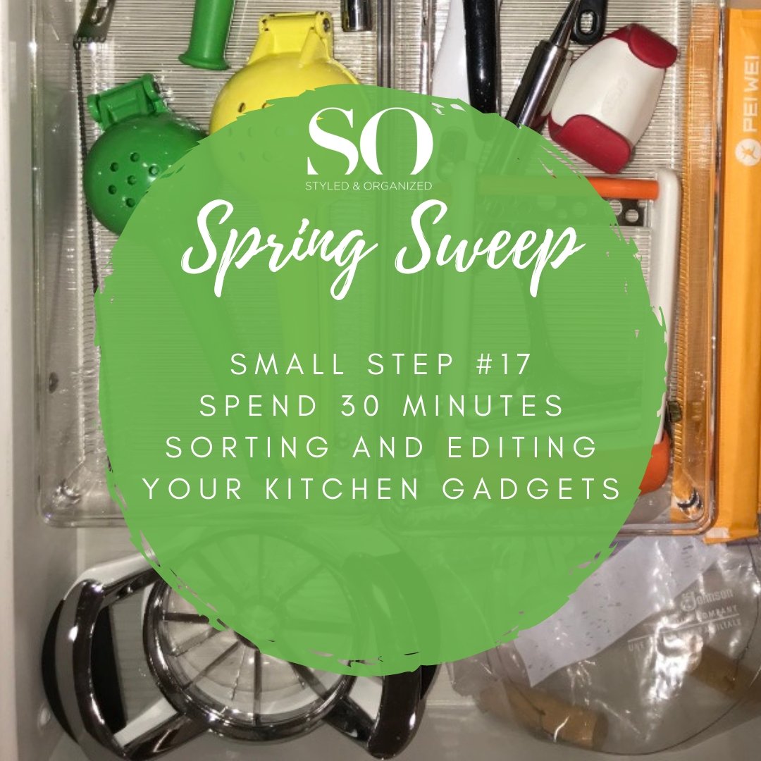 StyledOrganized's tweet image. Do you ever feel like your kitchen gadget drawer is so full that you may not get it open the next time you need something?  Edit out the gadgets that never seem to get used and donate them to someone who will appreciate them.

#SOSpringSweep #kitchengadgets #drawerorganizer