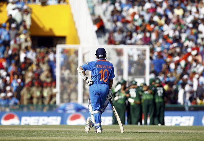 _RiteshGupta's tweet photo. There are many players who became popular because of cricket
Then there is SACHIN who made cricket popular..😜
#HBDMasterBlaster ❤️
https://t.co/GyBwUvOacd https://t.co/Ulhk89PIRl