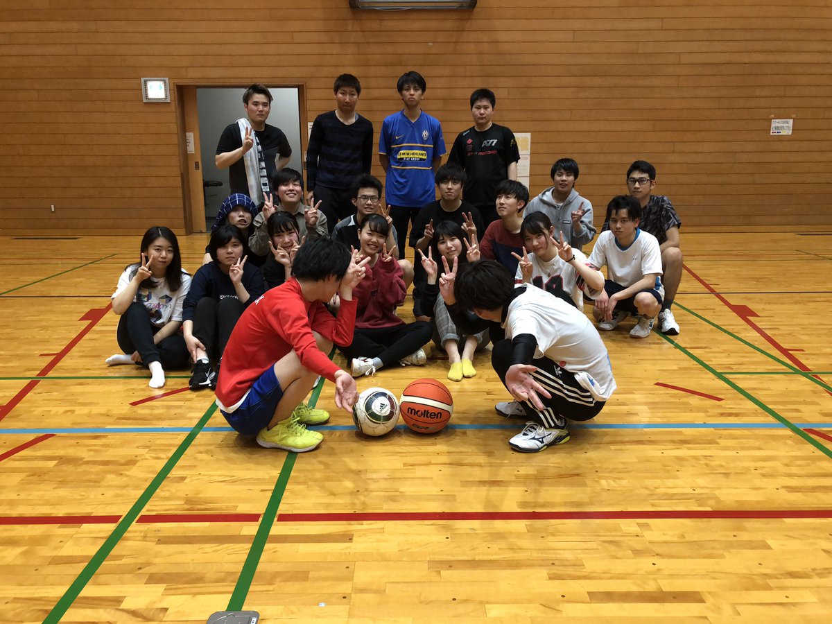 Vaokei_circle's tweet photo. 活動記録❗️❗️❗️
今回初めての2年生も来てくれ20人も集まりました！
1年生も楽しんでくれたみたいで良かったです！
次の開催は5月後半か6月前半の土日の予定なので次回は今回来れなかった人もお持ちしております！ https://t.co/0jzS0JMskL
