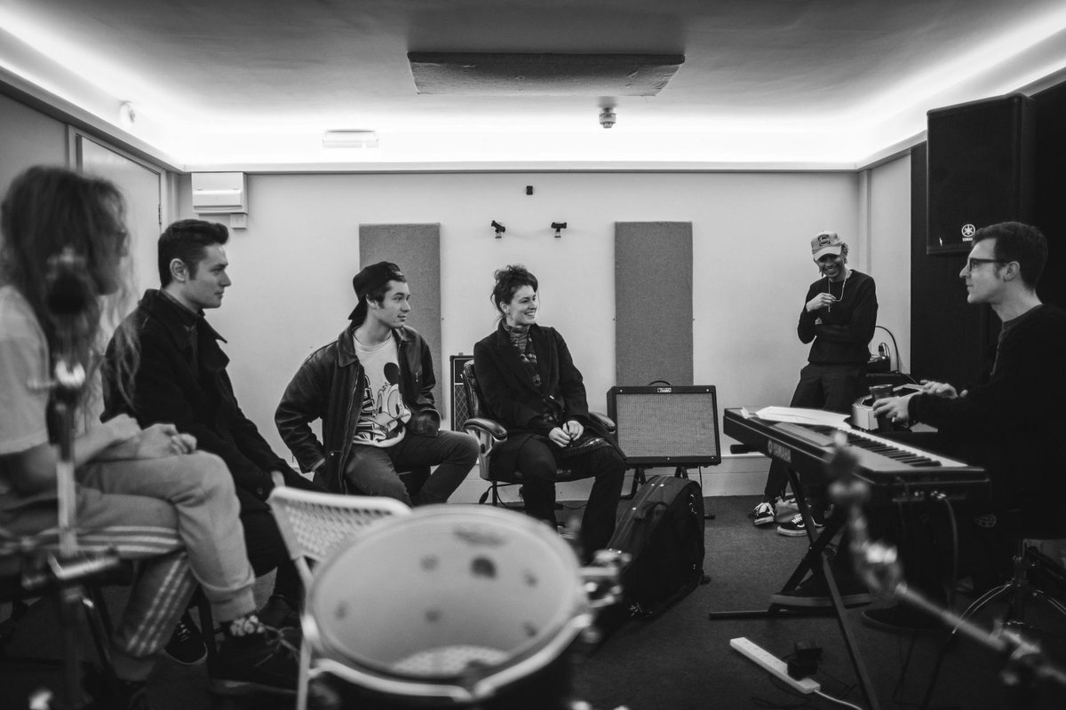 MRSoundStation's tweet photo. .@merseyrail Sound Station provides artists with #networking opportunities with leading industry figures, studio #workshops with experienced tutors and #masterclasses with high profile artists.

Applications for Semester Three open tomorrow. Head here to apply ➞ https://t.co/decJsrZzJo