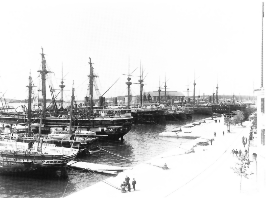 This wonderful 1900 photo shows beautiful Austro-Hungairan Ironclads lined up at the naval base at Pola/Pula. This is a wonderful image from the last stages of the Austro-Italian ironclad arms race!

#WW1 #WWI #FWW #GreatWar #History #MilitaryHistory #Ironclads #Navy #Naval