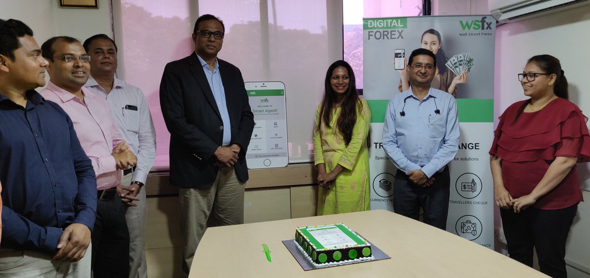 wsfx_in's tweet photo. Celebrating the launch of Smart Agent App at the WSFx Head Office in #Mumbai .
#wsfxdigital #smartagentapp https://t.co/8B0JWX4bPj