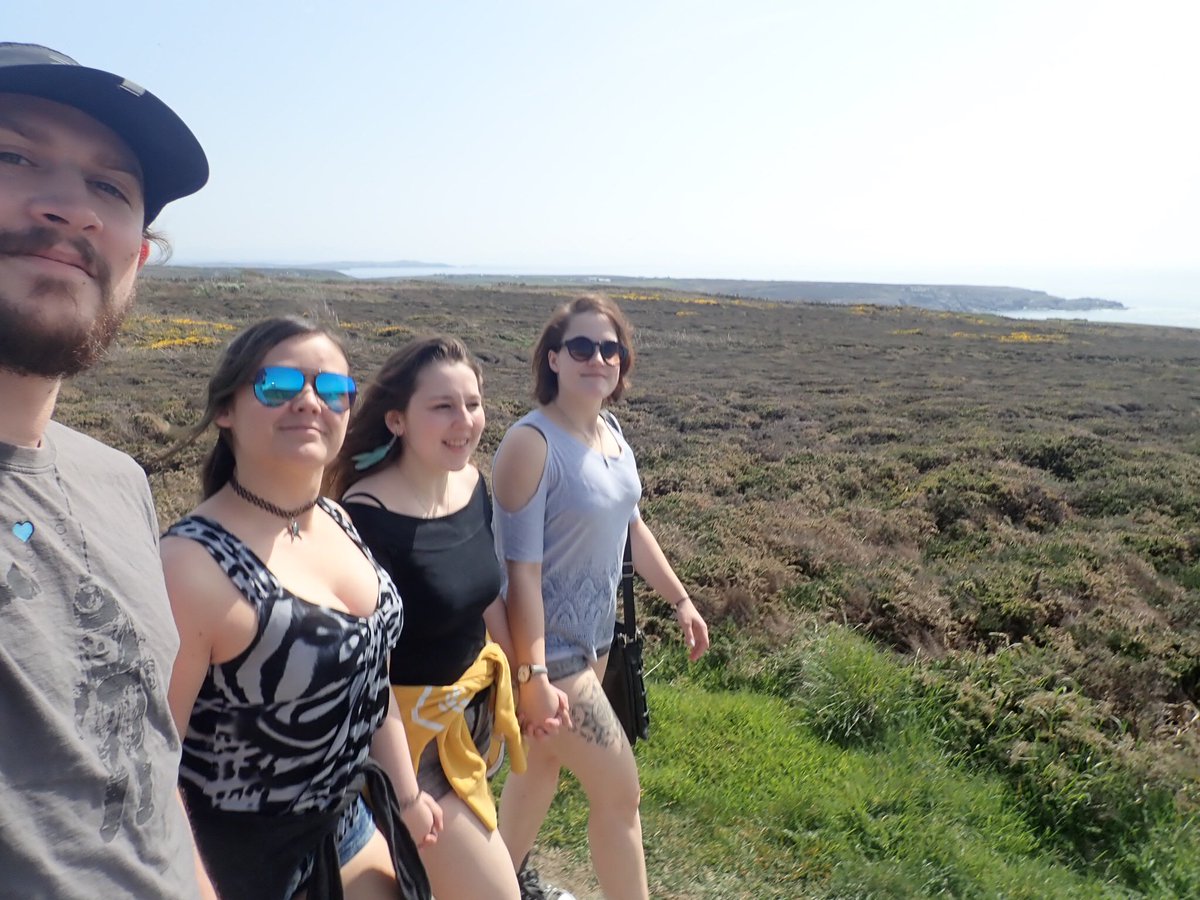 rebeccasnell91's tweet photo. Continuing my #EasterWeekend of “firsts” - took a trip to @RSPBSouthStack on #GoodFriday with @danielgill1_027 @TamaraTwyman  &amp; @Jacqui_Bruce &amp; saw my 1st ever #Puffins!
Unfortunately our little @OlympusUK Tough TG5 is great but they were a bit too far away 📸 
#EasterWeekend2019 https://t.co/55TJKV7ISJ