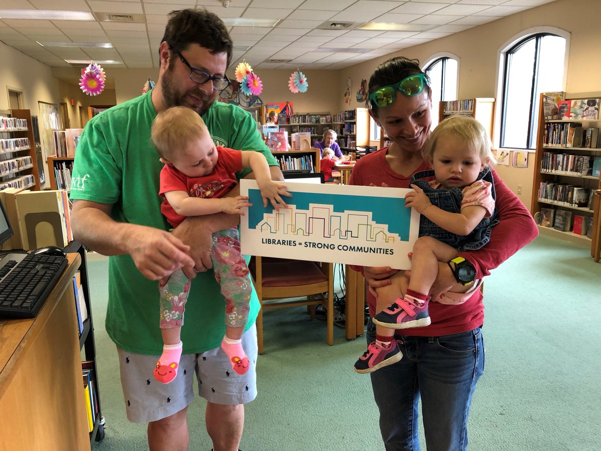 liveoakpl's tweet photo. LIBRARIES = STRONG COMMUNITIES
From Tybee to Springfield and all the way to Hinesville, @liveoakpl serves communities in Chatham, Effingham, and Liberty Counties.
https://t.co/8xaivD138g #LibrariesTransform #GeorgiaLibraries https://t.co/gufjOwo1GY