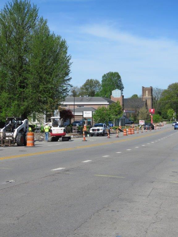 KYTCDistrict7's tweet image. KYTC Officials met with Boyle County Fiscal Court yesterday. Topics discussed included the Bridging KY and Main Street programs for the county.