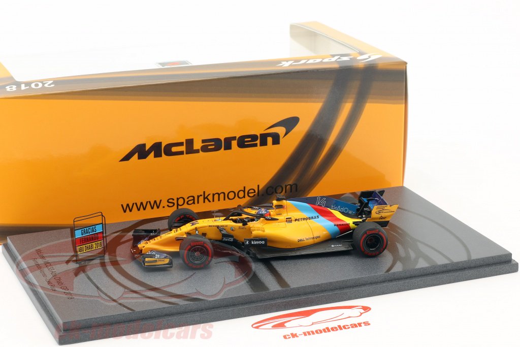 CkModelcars's tweet photo. Sieben neue #Modellautos / seven new #modelcars #F1 scale 1:43 by #Spark: #MercedesAMGF1 #LewisHamilton #worldchampion 2018 / #McLaren #M23 #Ickx 1973 / @McLarenF1 #M14A #Gethin 1970 / #Alonso #MCL33 2018 / #Lotus 91 #DeAngelis 1982 and more visit https://t.co/ld0eMxbNCm https://t.co/iZO4gSbOVK