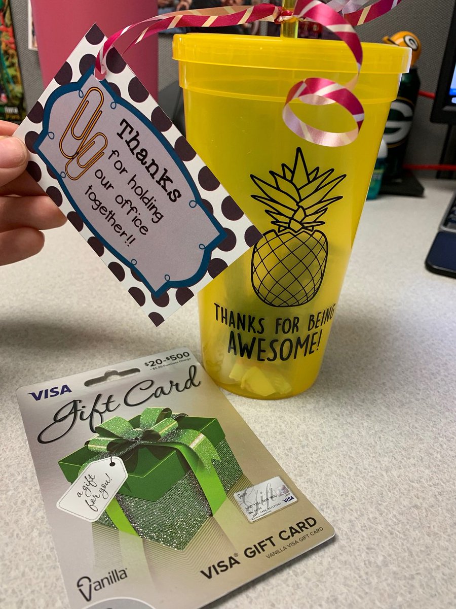 JenHeckner's tweet photo. Happy #AdministrativeProfessionalsDay! Look at this adorable thank you we got from @CBIZTAMPABAY :) #teamCBIZ https://t.co/5zUkrFdnFz