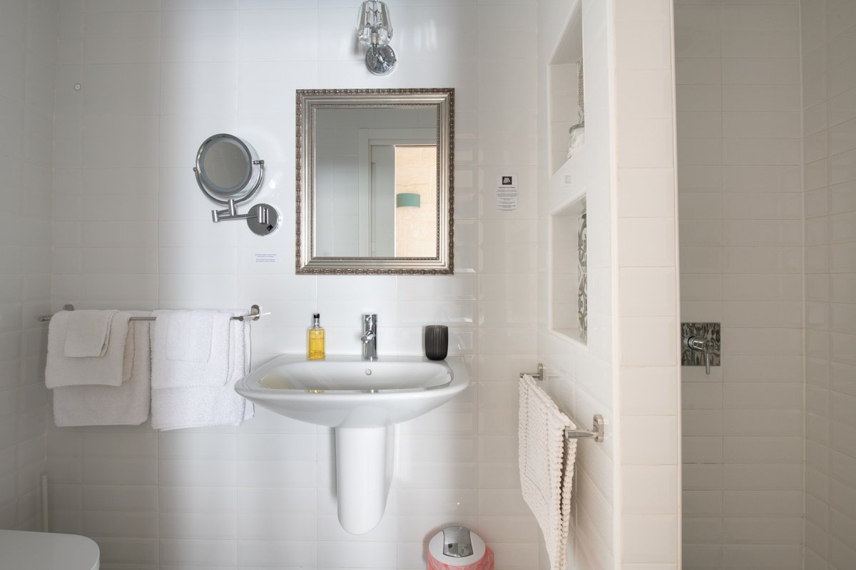 JulesyBnB's tweet photo. Looking to stay in a room with a classic modern retro feel, complete with your own balcony reading nook, a full mini bar, coffee machine and many other complimentary surprises?

Then Book The Manoel Suite at Julesy's BnB -->> https://t.co/Rbl8p8OcYS
#Malta https://t.co/pwwTrXpTjj
