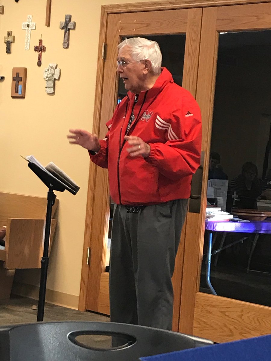 jason_libal's tweet photo. Enjoying a great message from the legendary George Darlington at this morning's Ashland FCA Coaches Breakfast! Thanks for your time coach! https://t.co/XO3unzqwCr