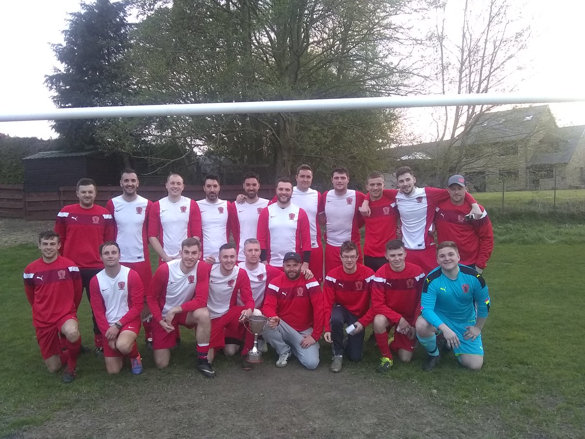 VIDEO: Watch @bardon_mill FC celebrate completing their league campaign with a 100% record.

martini.hexham-courant.co.uk/sport/17594327…