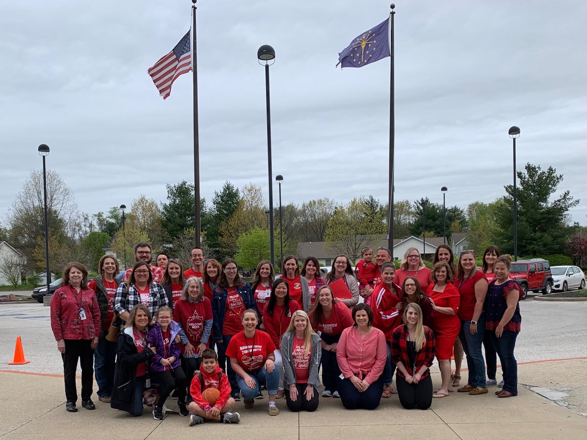 Grandview goes Red for Ed ❤️ #publiceducation ⁦<a href="/MCCSC_EDU/">Monroe County CSC</a>⁩