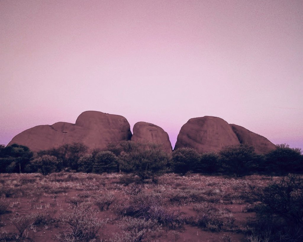Inspiration: sunsets and lines of Uluru ❤️ ⁣
Beautiful shot by <a href="/shinyaworld/">鈴木　真也</a> with a few colour tweaks  by me :)⁣
⁣#KataTjuta #Uluru #Australia #BeautifulDestinations #mood #designideas  #simplicity #pink #australianartwork #organicshapes#minimalist #femalefounders #sunsets