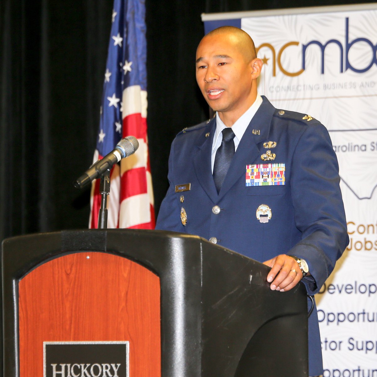 eTexComms's tweet photo. About 150 U.S. textile professionals are on hand for today's Southeast Region Federal and Defense Textile Summit, Col. Melvin E. Maxwell Jr., dir., Clothing and Textiles, Defense Logistics Agency Troop Support. #AmericanTextiles #WeMakeAmazing #BerryAmendment #FedTexSummit https://t.co/60MjxPdduB