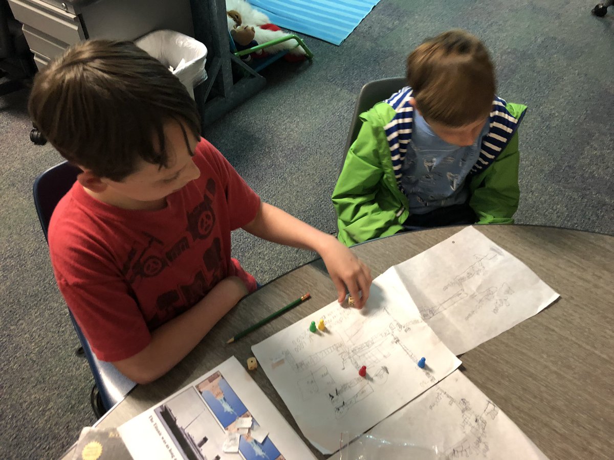 GESGeider's tweet image. So much fun playing a student-created game about The Titanic! #GesShineOn