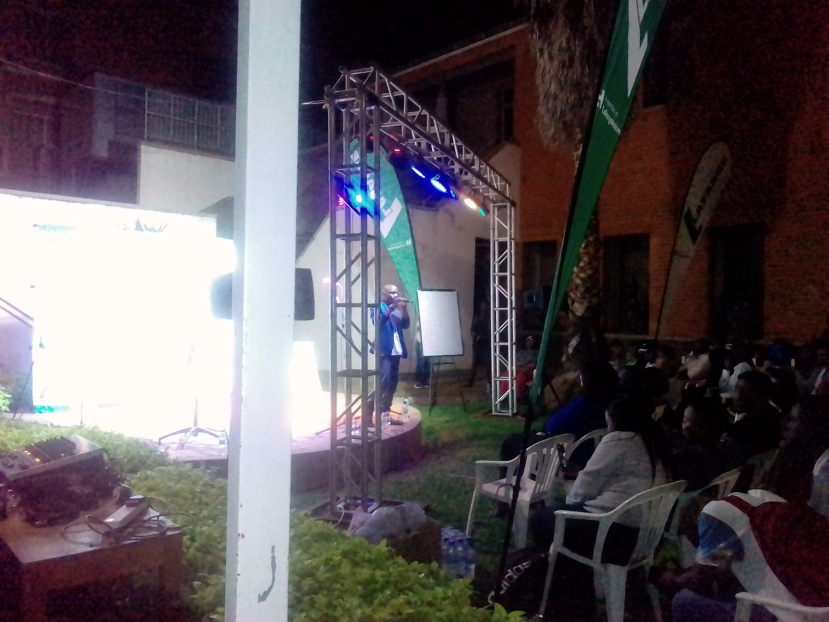 phiniassZW's tweet photo. REALLY glad I attended this #PoetrySlam tonight!
#Bulawayo Poets slapping like sandal bottoms on roach backs!
#weBYOnd https://t.co/OJKIwWMVLD