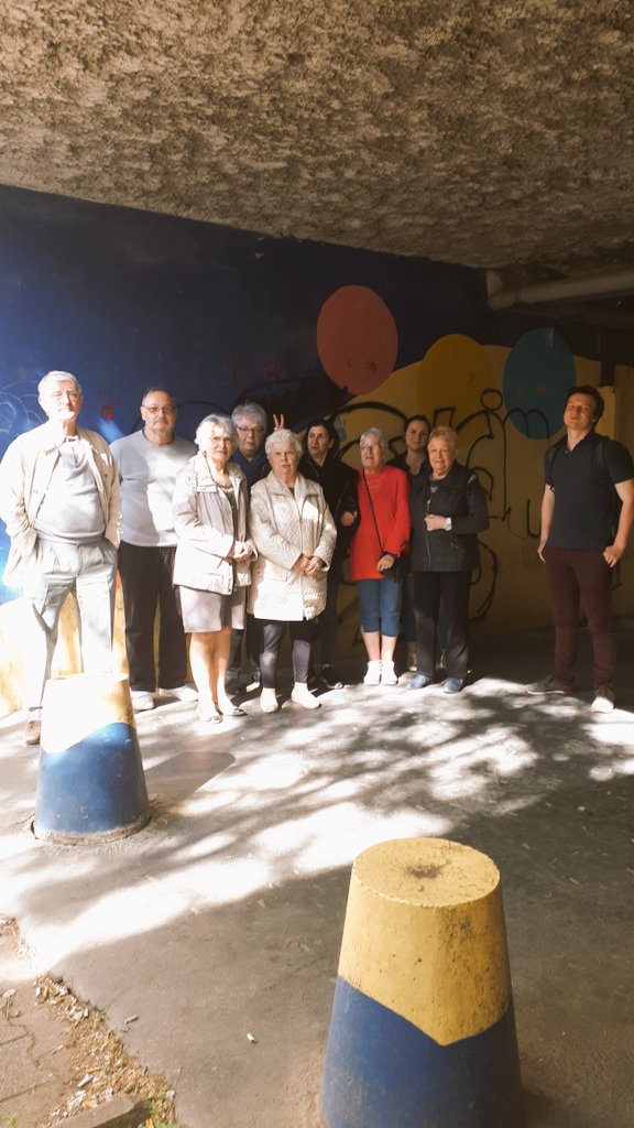 kendri51272541's tweet photo. Après la réflexion place à l'action! Budget participatif Villa Urbana, une semaine pour réaliser une superbe fresque.Quand le bailleur laisse les locataires prendrent des décisions.
@EstMetropoleHab développe le pouvoir d'agir des habitants . https://t.co/skG9o8CBdB
